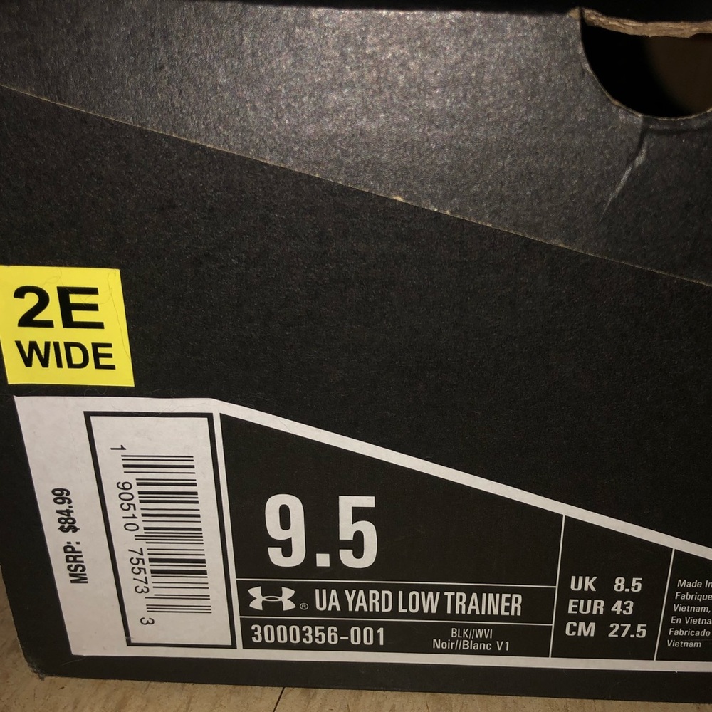 Under Armour Shoes - Picture 3 of 3